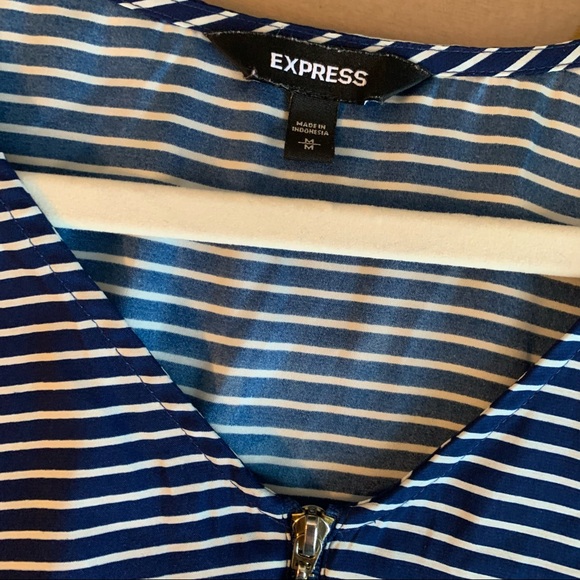 Express silky v neck with zipper | blue white stripe | medium - Picture 3 of 5